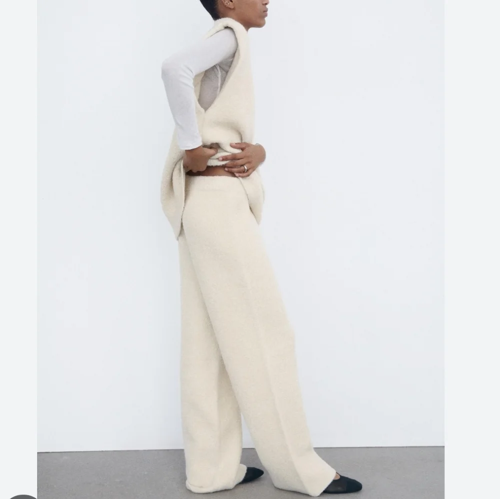 Zara Set 2 pc Vest and Wide Pants Size S